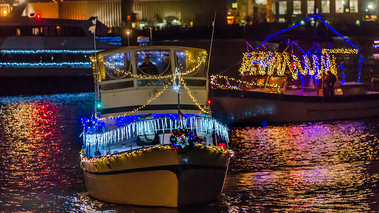 25 Ways To Celebrate The Holiday Season In Old Town Alexandria